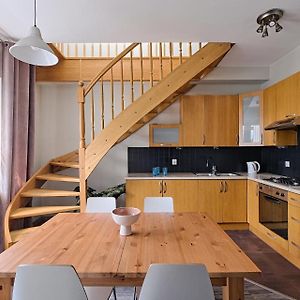 Golden Apartments/Radz14